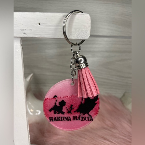 Handmade personalized acrylic keychain Hakuna Matata - Picture 4 of 6